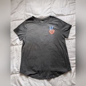 Old Navy Charcoal Black Graphic T-Shirt with Peace Sign Women's Medium